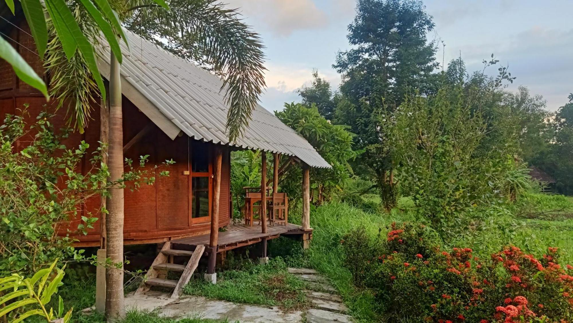 Ing Doi Guest House Pai Exteriér fotografie